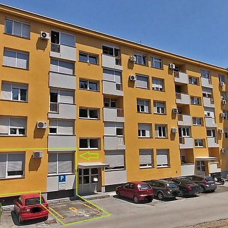 Ka Star Apartment Karlovac Bagian luar foto